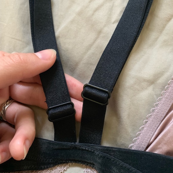 Cute Front Strap Brallete - Picture 5 of 5